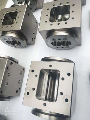 Berstoff ZE 82 Экструдерные винтовые бочки